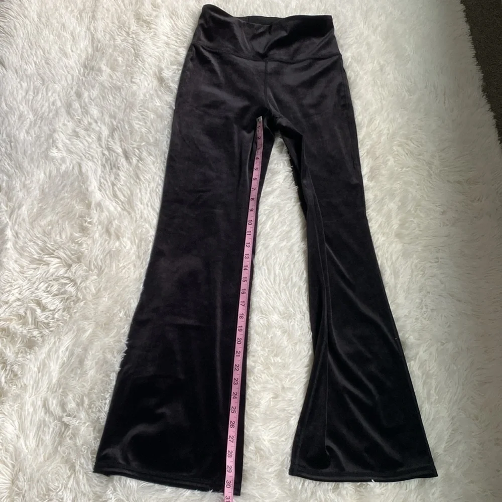 Athleta Elation velvet flare pants size small.  Black. - Picture 4 of 5